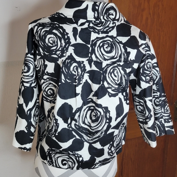 Cute Black/White Floral-Patterned Katherine New York Cotton Crop Jacket Size Sm - Picture 5 of 8